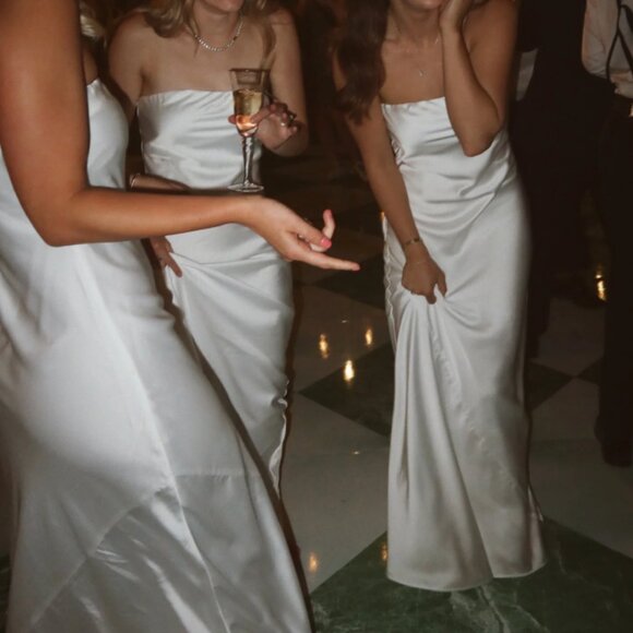 Show Me Your Mumu Taylor Tube Maxi Dress Ivory Luxe Satin Size S NWT - Picture 4 of 11